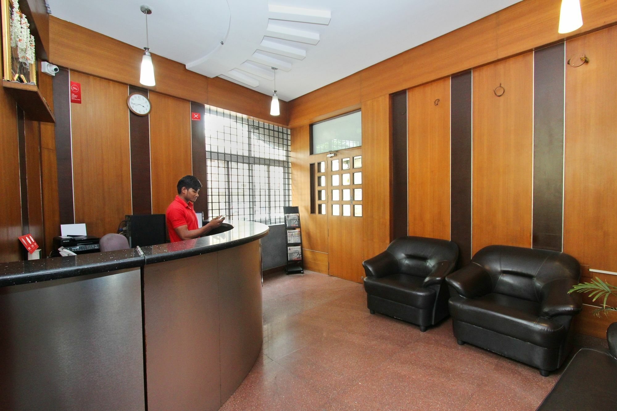 Oyo 7669 The Trinitywood Hotel Bangalore Exterior photo